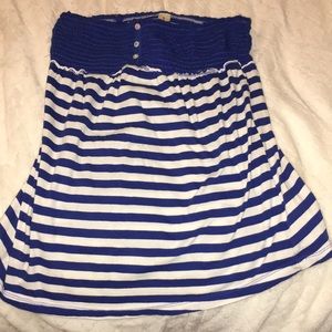 Blue and white No Boundariee sleeveless shirt